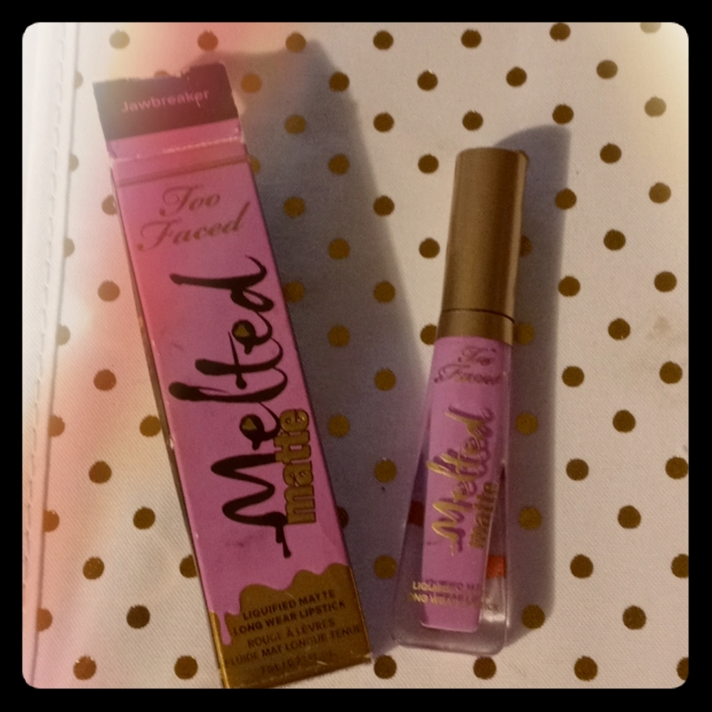 Matte lipstick